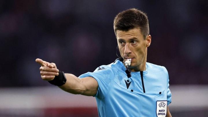  欧足联裁判安排公布；法国主裁巴斯蒂安掌哨；拜仁主场迎战亚特兰大次回合。 体育新闻 欧足联裁判安排公布；法国主裁巴斯蒂安掌哨；拜仁主场迎战亚特兰大次回合。 体育新闻 欧足联裁判安排公布；法国主裁巴斯蒂安掌哨；拜仁主场迎战亚特兰大次回合。 体育新闻