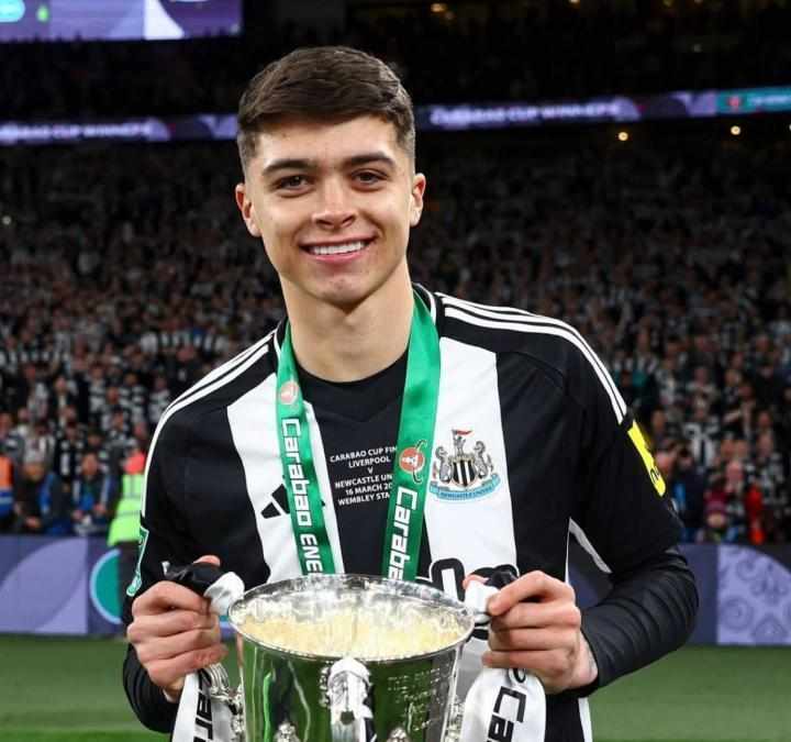  续约谈判背后的逻辑：纽卡斯尔联如何评估刘易斯-米利的价值？ 体育新闻 续约谈判背后的逻辑：纽卡斯尔联如何评估刘易斯-米利的价值？ 体育新闻 续约谈判背后的逻辑：纽卡斯尔联如何评估刘易斯-米利的价值？ 体育新闻