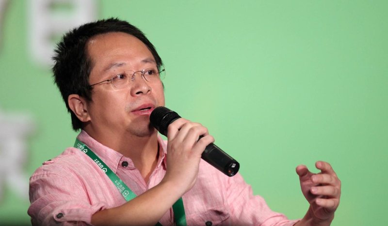  还在死磕代码吗？AI时代文科生的逆袭逻辑 教育招生