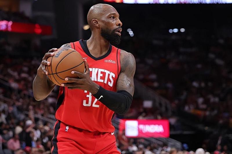  【数据拆解】杰夫·格林状态断崖式下滑：三项核心指标揭示火箭老将已难堪大任 体育新闻