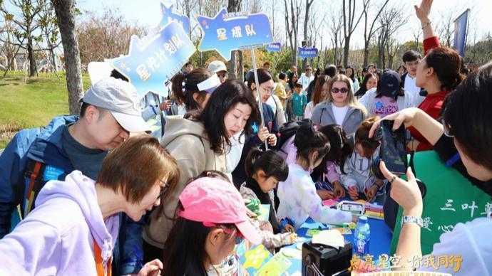 孤独症全生涯服务体系构建：儿童康复向社会融入转型的实践路径